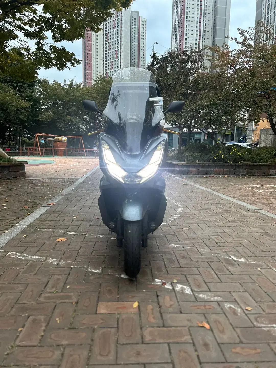 PCX125 22년식(ABS 은갈치에디션 배달세팅완) 판매합니다~